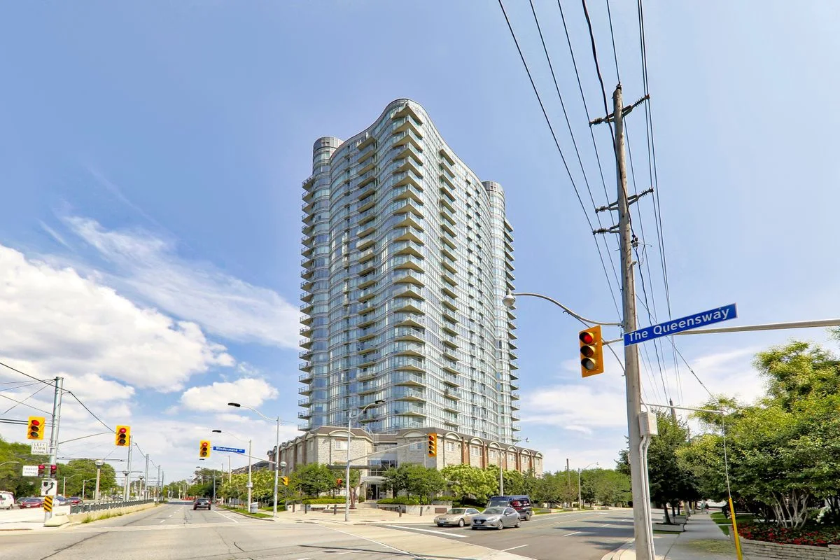 15 Windermere Ave, Toronto - condominium tower where BMI replaced the heating and cooling risers